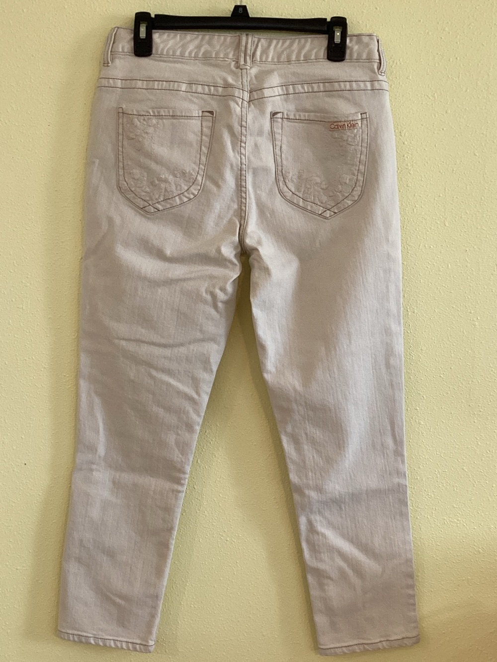 Calvin Klein Women’s Light Cream Skinny Jeans